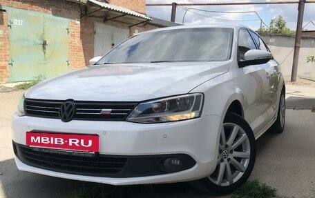 Volkswagen Jetta VI, 2012 год, 1 520 000 рублей, 3 фотография