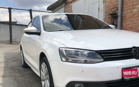 Volkswagen Jetta VI, 2012 год, 1 520 000 рублей, 13 фотография