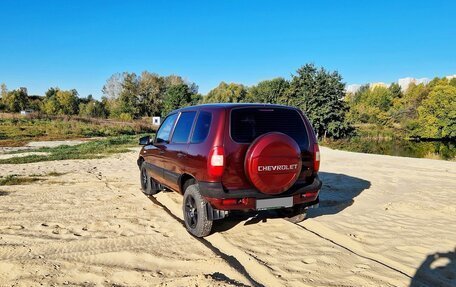 Chevrolet Niva I рестайлинг, 2004 год, 330 000 рублей, 6 фотография