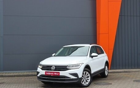 Volkswagen Tiguan II, 2021 год, 2 949 000 рублей, 1 фотография