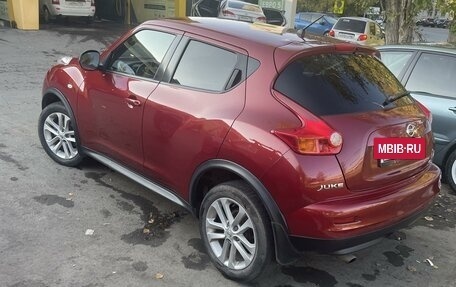 Nissan Juke II, 2011 год, 1 300 000 рублей, 2 фотография