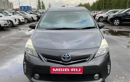 Toyota Prius Alpha I (ZVW40/41), 2013 год, 1 220 000 рублей, 2 фотография