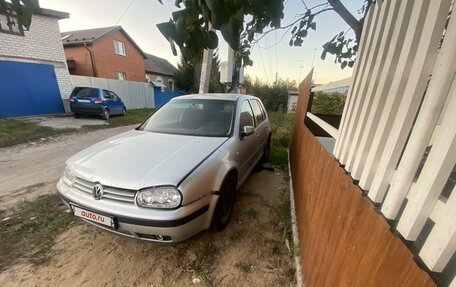 Volkswagen Golf IV, 2003 год, 250 000 рублей, 2 фотография