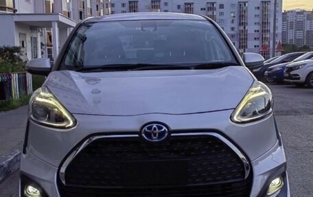 Toyota Sienta II, 2018 год, 1 850 000 рублей, 1 фотография