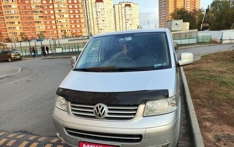 Volkswagen Multivan T5, 2008 год, 2 200 000 рублей, 1 фотография