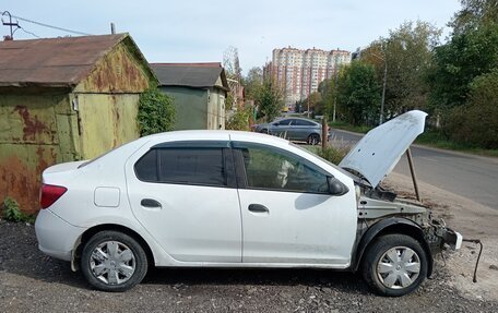 Renault Logan II, 2017 год, 355 000 рублей, 7 фотография