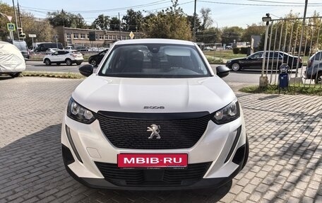 Peugeot 2008 II, 2021 год, 2 200 000 рублей, 1 фотография