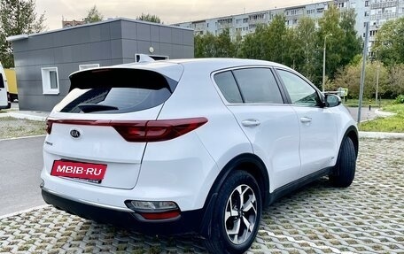 KIA Sportage IV рестайлинг, 2019 год, 1 999 000 рублей, 6 фотография