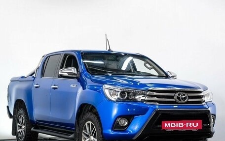 Toyota Hilux VIII, 2016 год, 2 990 000 рублей, 3 фотография