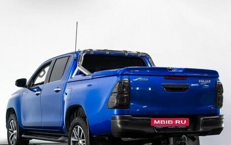 Toyota Hilux VIII, 2016 год, 2 990 000 рублей, 6 фотография