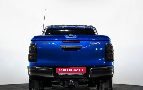 Toyota Hilux VIII, 2016 год, 2 990 000 рублей, 5 фотография