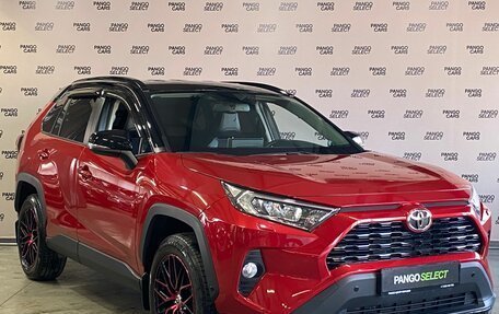 Toyota RAV4, 2021 год, 3 900 000 рублей, 3 фотография