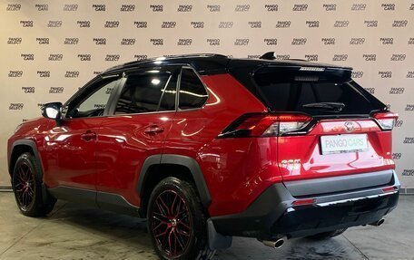 Toyota RAV4, 2021 год, 3 900 000 рублей, 7 фотография