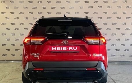 Toyota RAV4, 2021 год, 3 900 000 рублей, 6 фотография