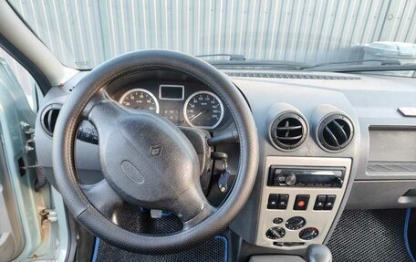 Renault Logan I, 2006 год, 400 000 рублей, 2 фотография