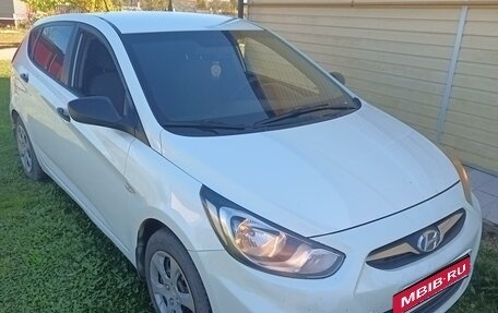 Hyundai Solaris II рестайлинг, 2014 год, 750 000 рублей, 20 фотография