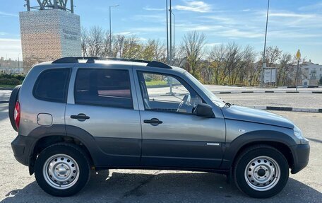 Chevrolet Niva I рестайлинг, 2013 год, 662 000 рублей, 4 фотография