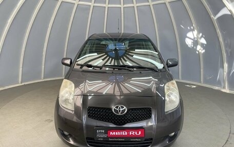 Toyota Yaris III рестайлинг, 2008 год, 727 000 рублей, 2 фотография