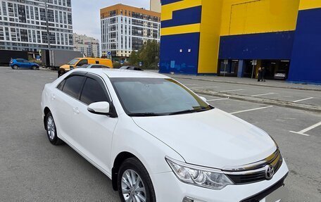 Toyota Camry, 2015 год, 2 200 000 рублей, 14 фотография