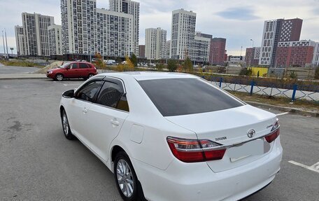 Toyota Camry, 2015 год, 2 200 000 рублей, 16 фотография