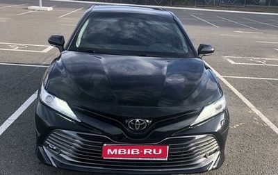 Toyota Camry, 2018 год, 4 000 000 рублей, 1 фотография