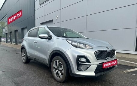 KIA Sportage IV рестайлинг, 2018 год, 2 149 000 рублей, 3 фотография