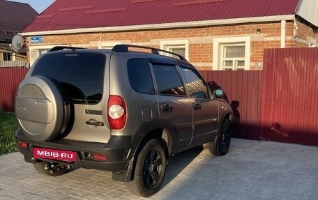 Chevrolet Niva I рестайлинг, 2016 год, 870 000 рублей, 7 фотография