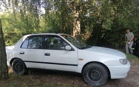 Nissan Pulsar IV, 1993 год, 140 000 рублей, 4 фотография