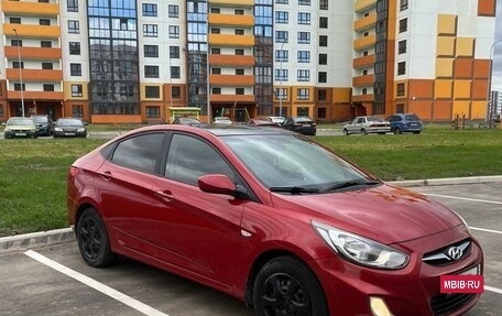 Hyundai Solaris II рестайлинг, 2012 год, 630 000 рублей, 3 фотография