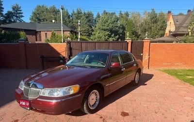 Lincoln Town Car III рестайлинг, 1999 год, 1 350 000 рублей, 1 фотография