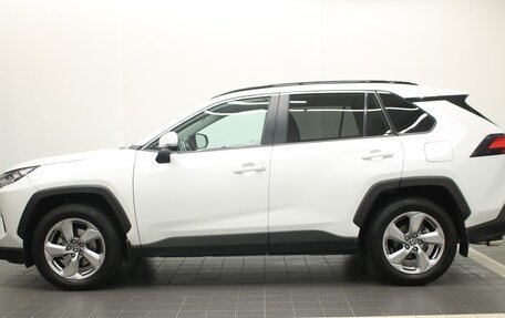 Toyota RAV4, 2020 год, 3 490 000 рублей, 13 фотография