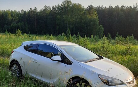 Opel Astra J, 2014 год, 1 100 000 рублей, 3 фотография