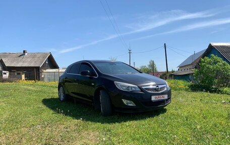 Opel Astra J, 2010 год, 790 000 рублей, 2 фотография