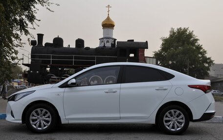 Hyundai Solaris II рестайлинг, 2020 год, 1 899 000 рублей, 8 фотография