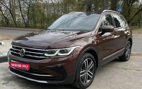 Volkswagen Tiguan II, 2021 год, 4 100 000 рублей, 3 фотография