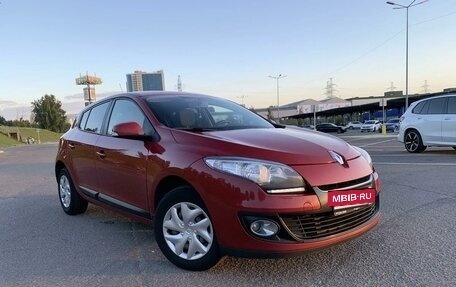 Renault Megane III, 2012 год, 900 000 рублей, 3 фотография