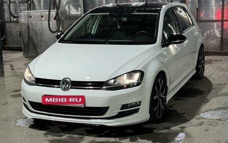 Volkswagen Golf VII, 2013 год, 2 000 000 рублей, 2 фотография