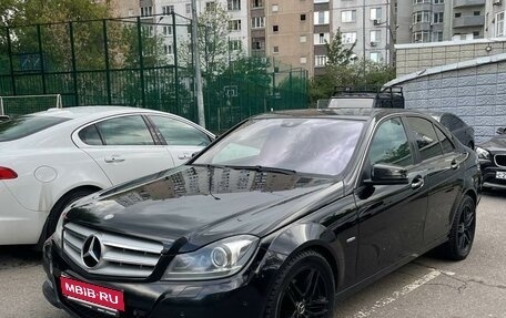 Mercedes-Benz C-Класс, 2011 год, 1 350 000 рублей, 6 фотография