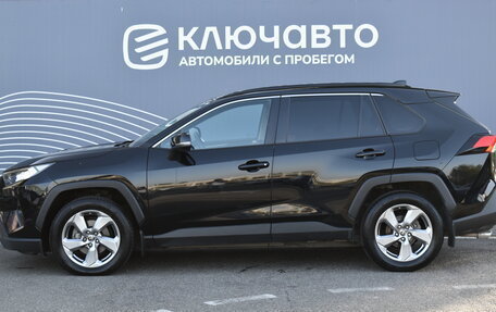 Toyota RAV4, 2021 год, 3 730 000 рублей, 6 фотография