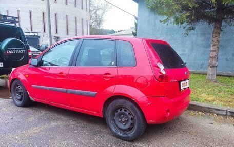 Ford Fiesta, 2006 год, 550 000 рублей, 3 фотография