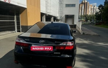 Toyota Camry, 2017 год, 2 380 000 рублей, 3 фотография