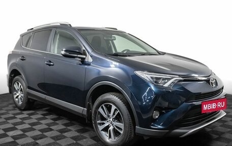 Toyota RAV4, 2018 год, 2 850 000 рублей, 3 фотография