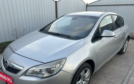 Opel Astra J, 2010 год, 680 000 рублей, 9 фотография