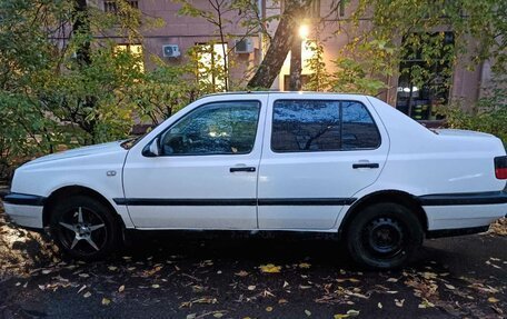 Volkswagen Vento, 1997 год, 155 000 рублей, 3 фотография