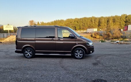 Volkswagen Caravelle T5, 2014 год, 2 650 000 рублей, 4 фотография