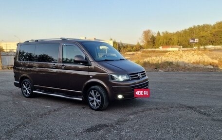 Volkswagen Caravelle T5, 2014 год, 2 650 000 рублей, 5 фотография