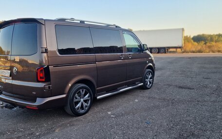 Volkswagen Caravelle T5, 2014 год, 2 650 000 рублей, 19 фотография