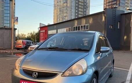 Honda Fit III, 2006 год, 680 000 рублей, 1 фотография