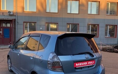 Honda Fit III, 2006 год, 680 000 рублей, 6 фотография