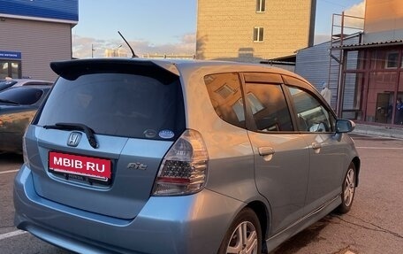 Honda Fit III, 2006 год, 680 000 рублей, 4 фотография